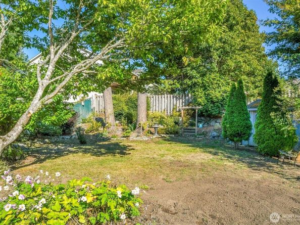 20917 59th Place W, Lynnwood WA 98036