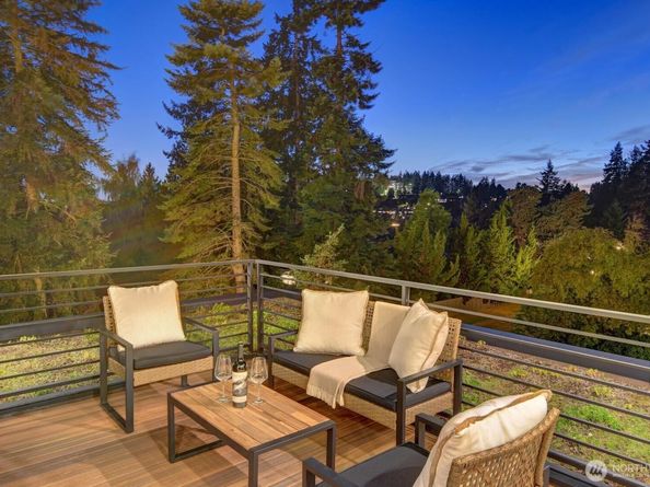 5632 NE 55th Street, Seattle WA 98105