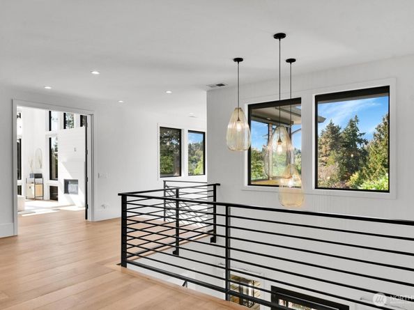 5632 NE 55th Street, Seattle WA 98105