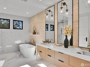 5632 NE 55th Street, Seattle WA 98105