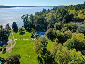5632 NE 55th Street, Seattle WA 98105