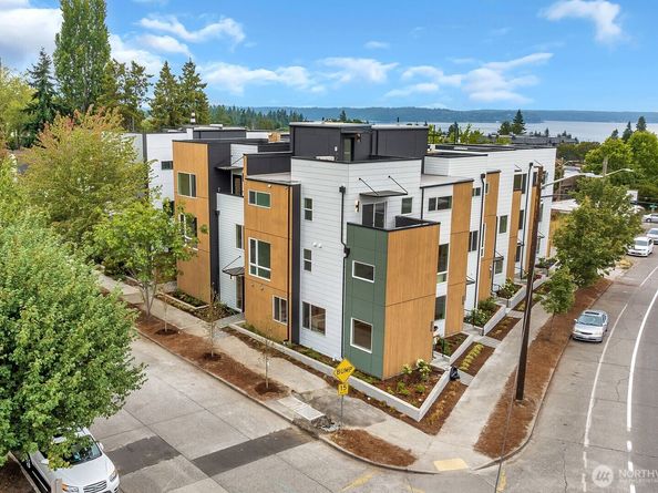 6402 Fauntleroy Way SW, Seattle WA 98136