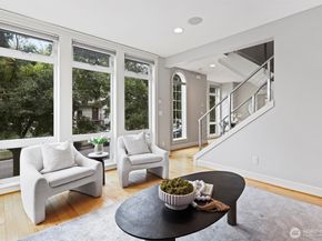 4202 Linden Avenue N, Seattle WA 98103