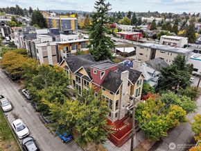 4202 Linden Avenue N, Seattle WA 98103