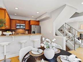 4202 Linden Avenue N, Seattle WA 98103