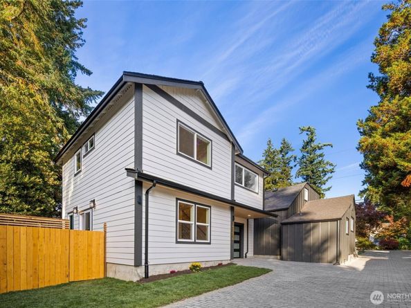 14035 2nd Avenue NW B, Seattle WA 98177