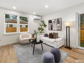 14035 2nd Avenue NW B, Seattle WA 98177