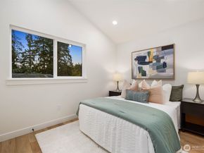 14035 2nd Avenue NW B, Seattle WA 98177