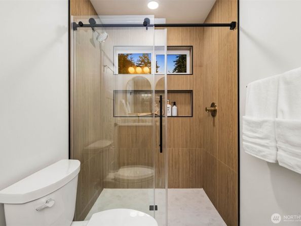 14035 2nd Avenue NW B, Seattle WA 98177