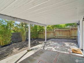 4714 4th Avenue NE, Seattle WA 98105