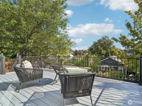 4714 4th Avenue NE, Seattle WA 98105