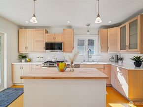 4714 4th Avenue NE, Seattle WA 98105