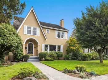 3832 48th Avenue NE