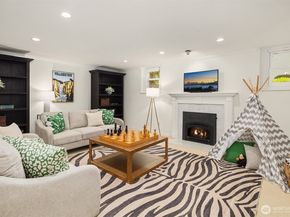3832 48th Avenue NE, Seattle WA 98105