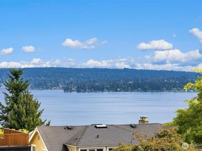 3832 48th Avenue NE, Seattle WA 98105