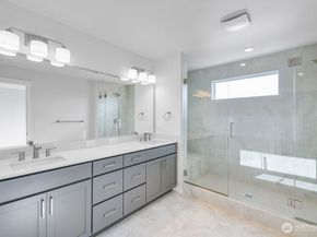13211 NE 127th Way B, Kirkland WA 98034