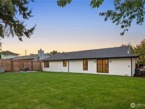11715 SE 64th Street, Bellevue WA 98006