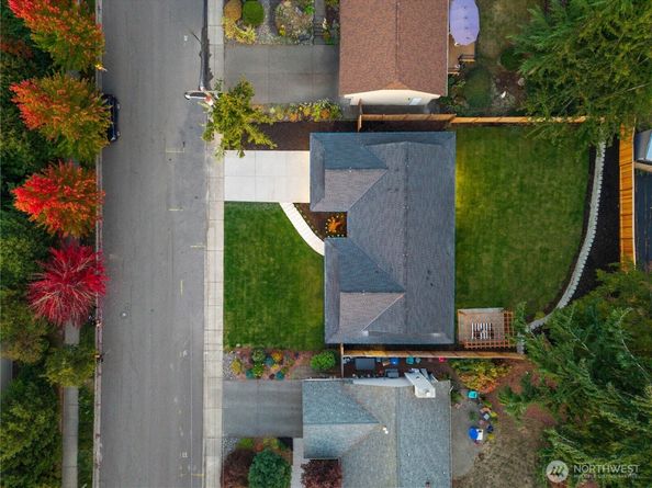 11715 SE 64th Street, Bellevue WA 98006