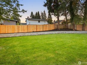 11715 SE 64th Street, Bellevue WA 98006