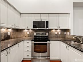 16125 Juanita Woodinville Way NE 604, Bothell WA 98011