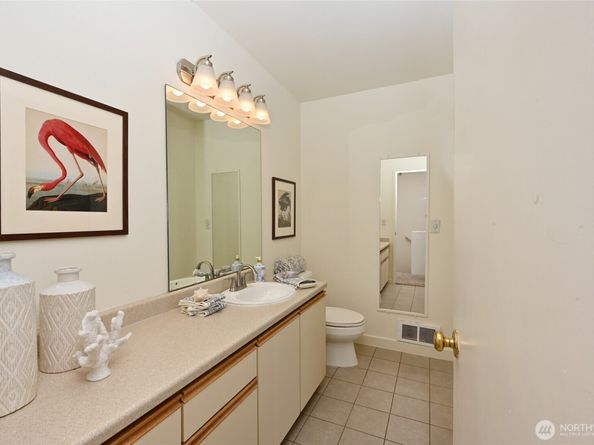 2827 Franklin Avenue E N9, Seattle WA 98102