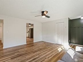 250 NE Silver Pine Drive, Bremerton WA 98311