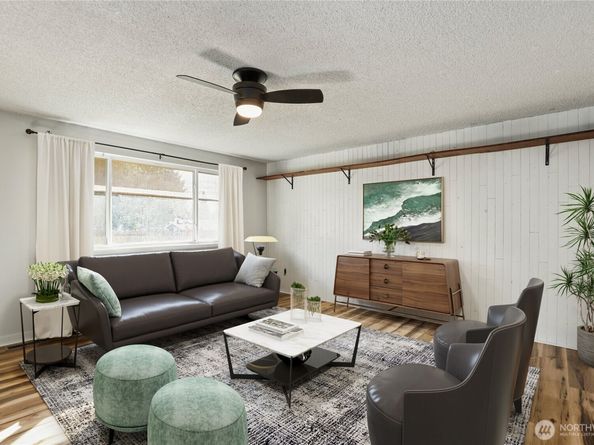 250 NE Silver Pine Drive, Bremerton WA 98311