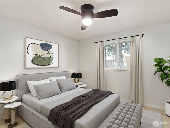 250 NE Silver Pine Drive, Bremerton WA 98311