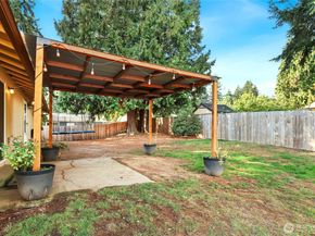 250 NE Silver Pine Drive, Bremerton WA 98311