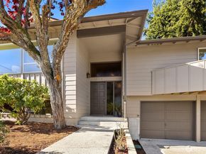 15713 37th Avenue NE, Lake Forest Park WA 98155