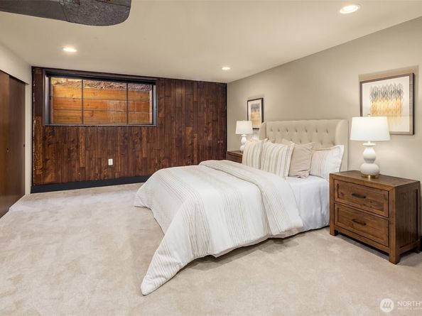 15713 37th Avenue NE, Lake Forest Park WA 98155