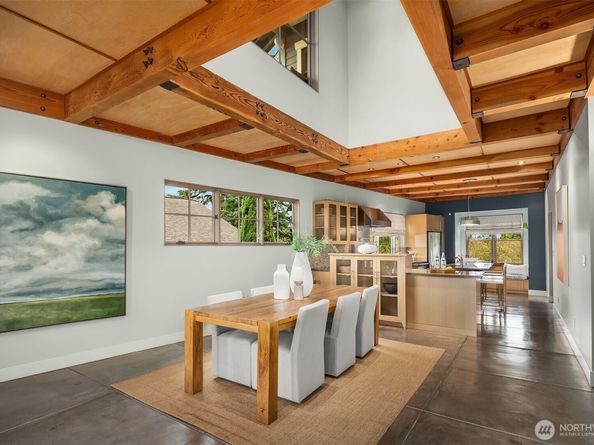 4029 Ashworth Avenue N, Seattle WA 98103