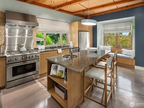 4029 Ashworth Avenue N, Seattle WA 98103
