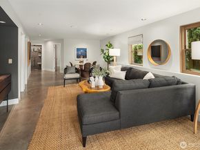 4029 Ashworth Avenue N, Seattle WA 98103