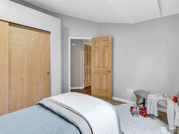 3212 200th Place SE, Bothell WA 98012