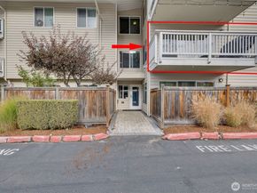 5021 Ripley Lane N 212, Renton WA 98056