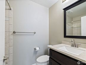 5021 Ripley Lane N 212, Renton WA 98056