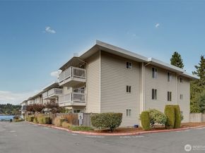 5021 Ripley Lane N 212, Renton WA 98056