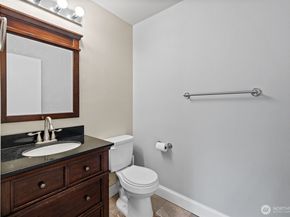 5021 Ripley Lane N 212, Renton WA 98056