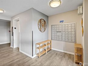 5021 Ripley Lane N 212, Renton WA 98056