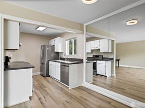 5021 Ripley Lane N 212, Renton WA 98056