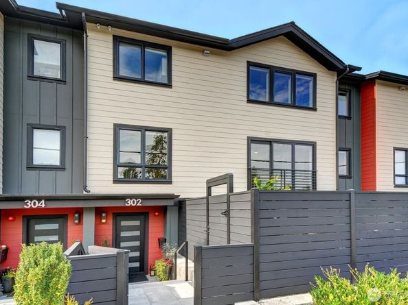 302 6th Avenue S, Edmonds WA 98020