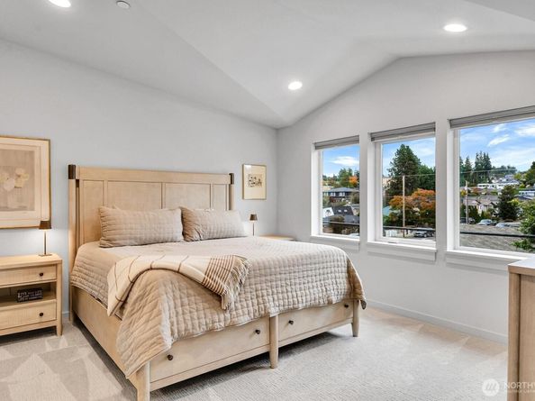 302 6th Avenue S, Edmonds WA 98020