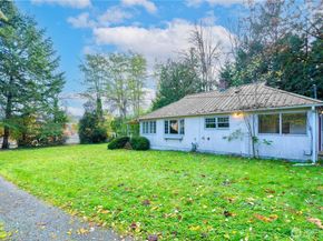 6614 E Mercer Way, Mercer Island WA 98040