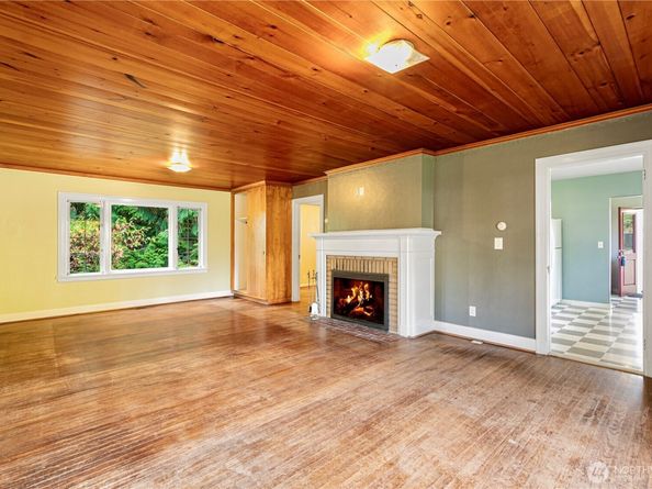 6614 E Mercer Way, Mercer Island WA 98040