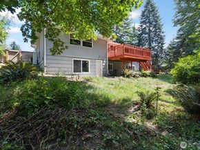 11005 Crestwood Drive S, Seattle WA 98178