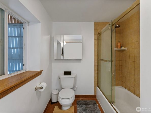 11005 Crestwood Drive S, Seattle WA 98178