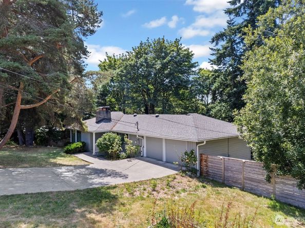 11005 Crestwood Drive S, Seattle WA 98178