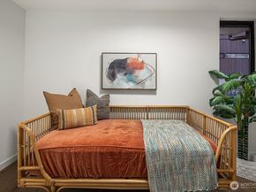 2236 Fairview Avenue E B, Seattle WA 98102