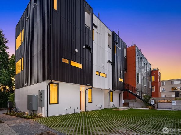 2236 Fairview Avenue E B, Seattle WA 98102